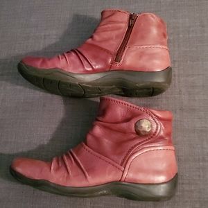 Clarks Burgundy Zip up Ankle Boots